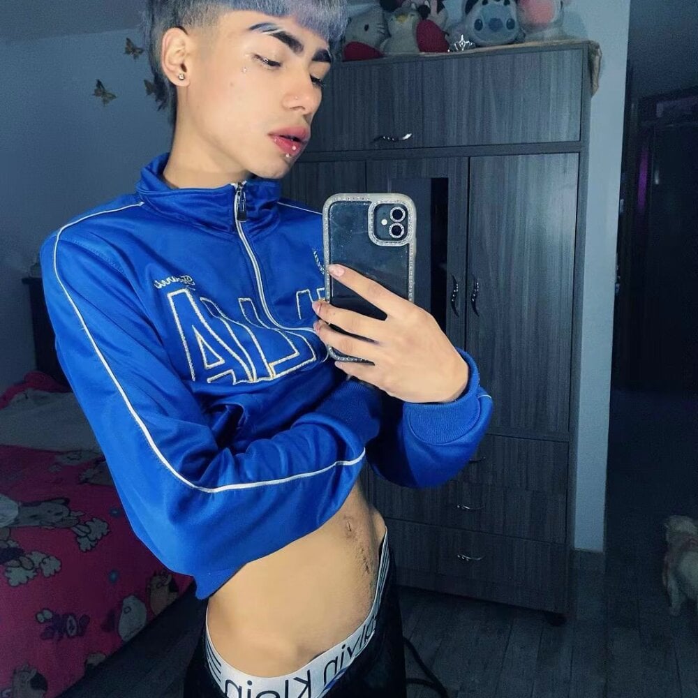 maverickhotson303av Chatroom