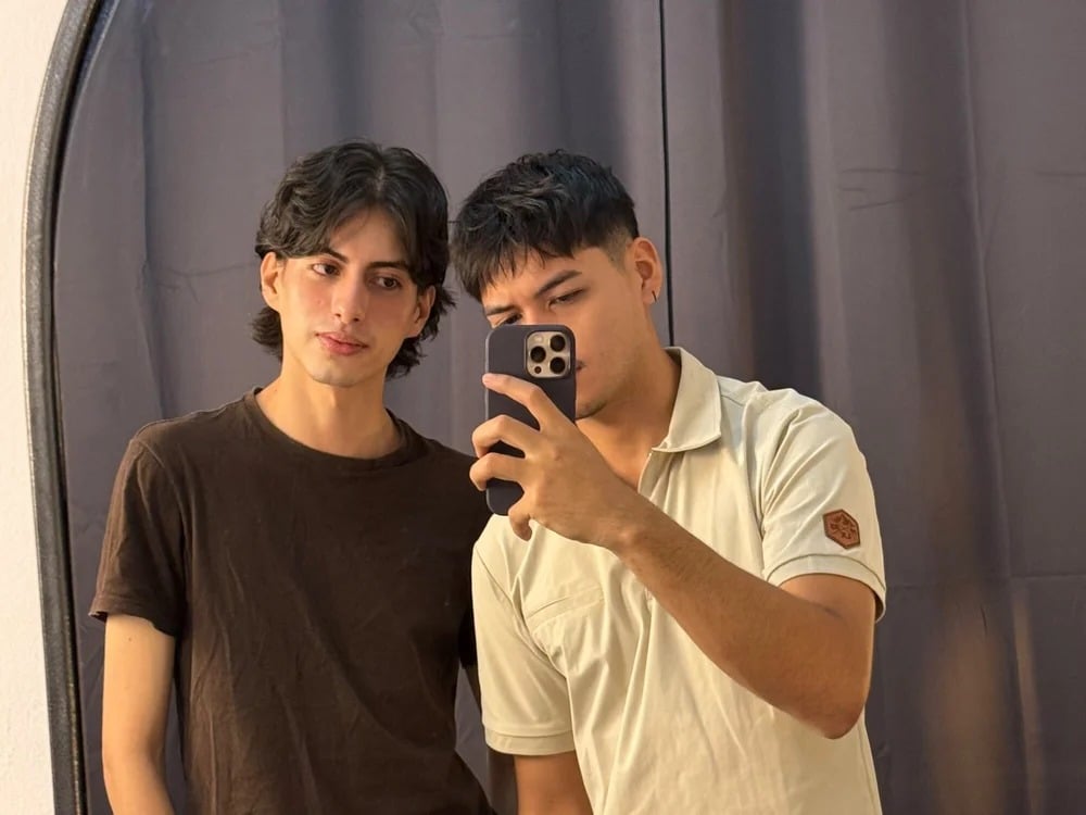 max_and_ander Chatroom