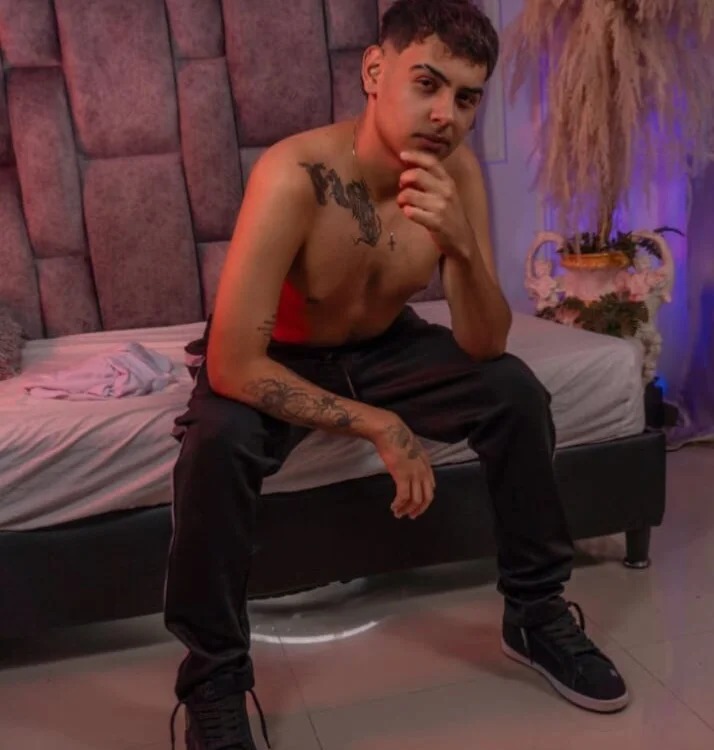 max_chaser21 Chatroom