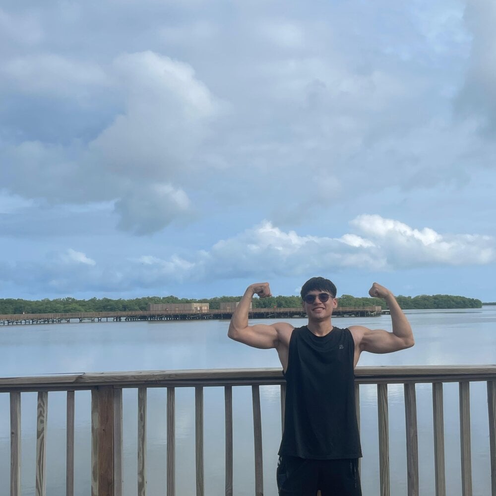 max_morris66 Chatroom