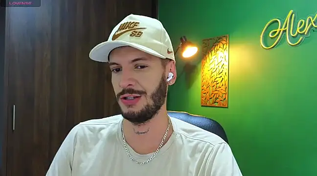 max_tayloor Chatroom