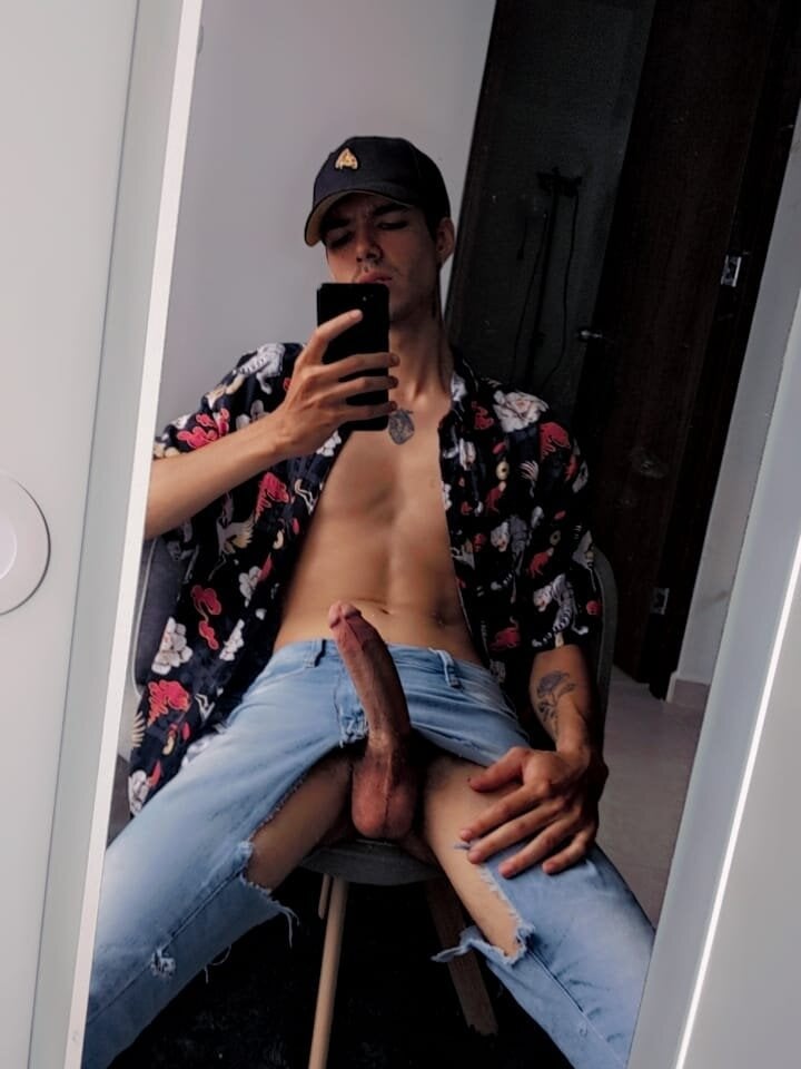 maxii98_ Chatroom