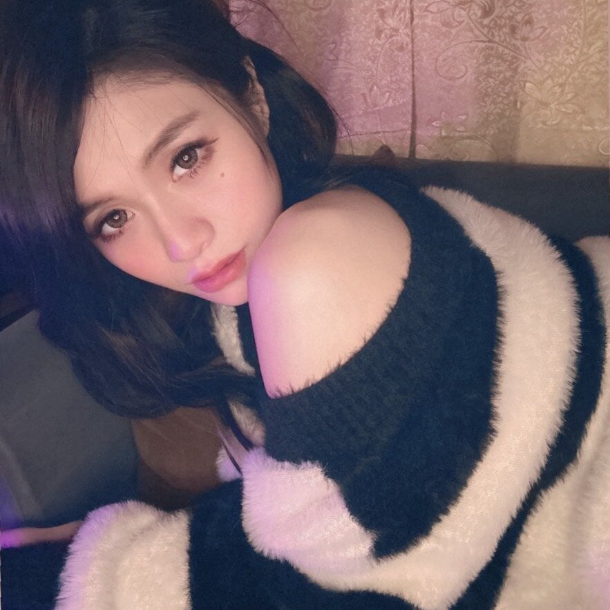 maya057000 Chatroom