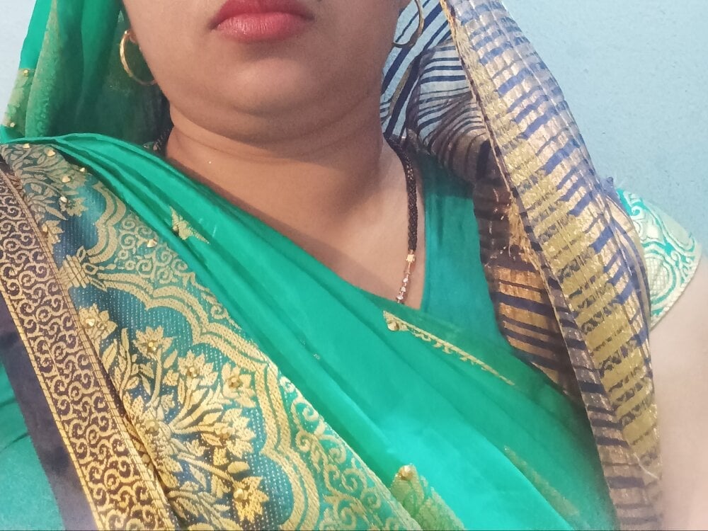 meenahotdarling Chatroom
