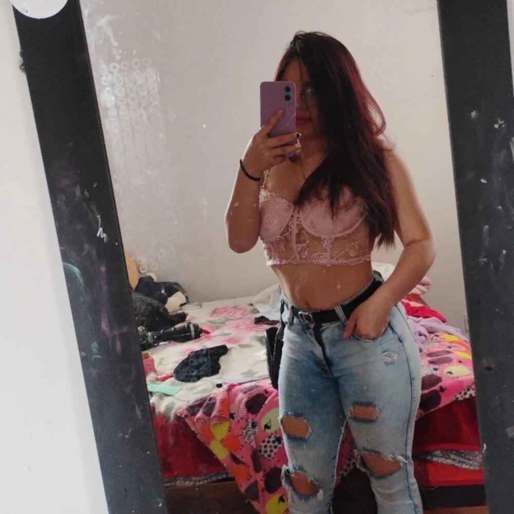 megansweet303av Chatroom