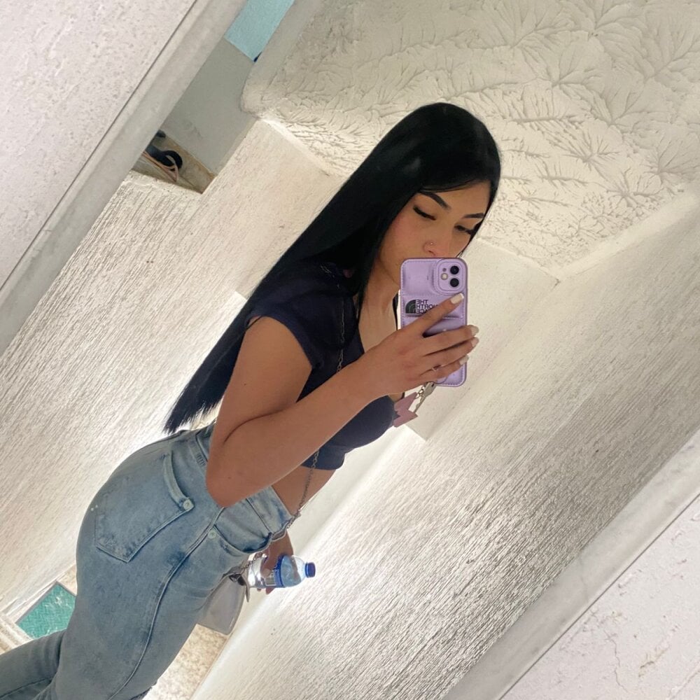 meghan_12 Chatroom
