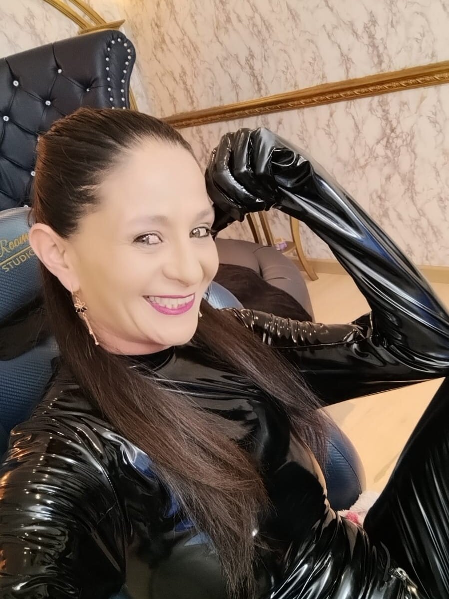 meredithhunt_ls Chatroom