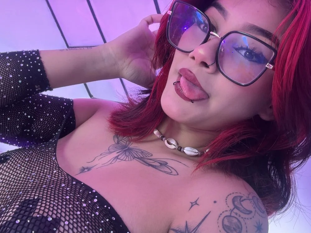 mia_cherryy Chatroom