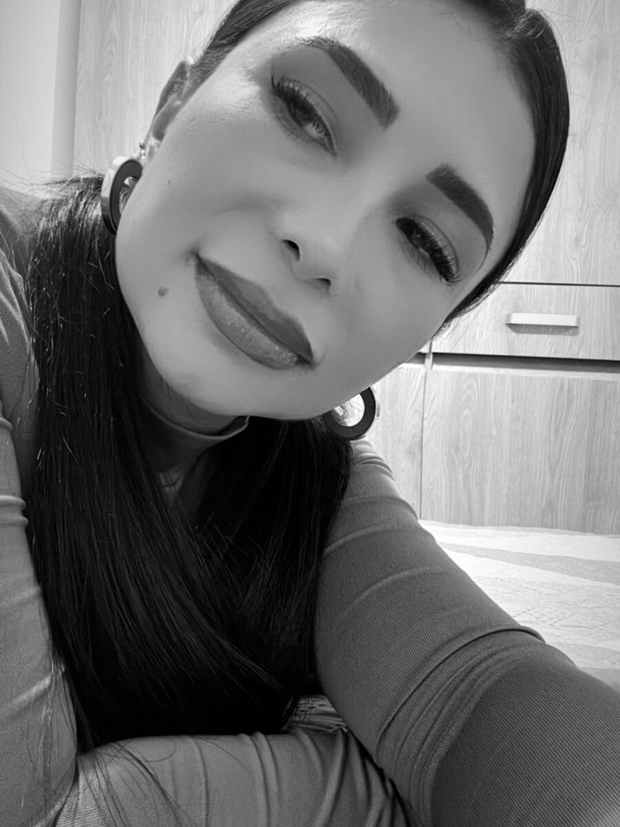 mia_mancinii Chatroom