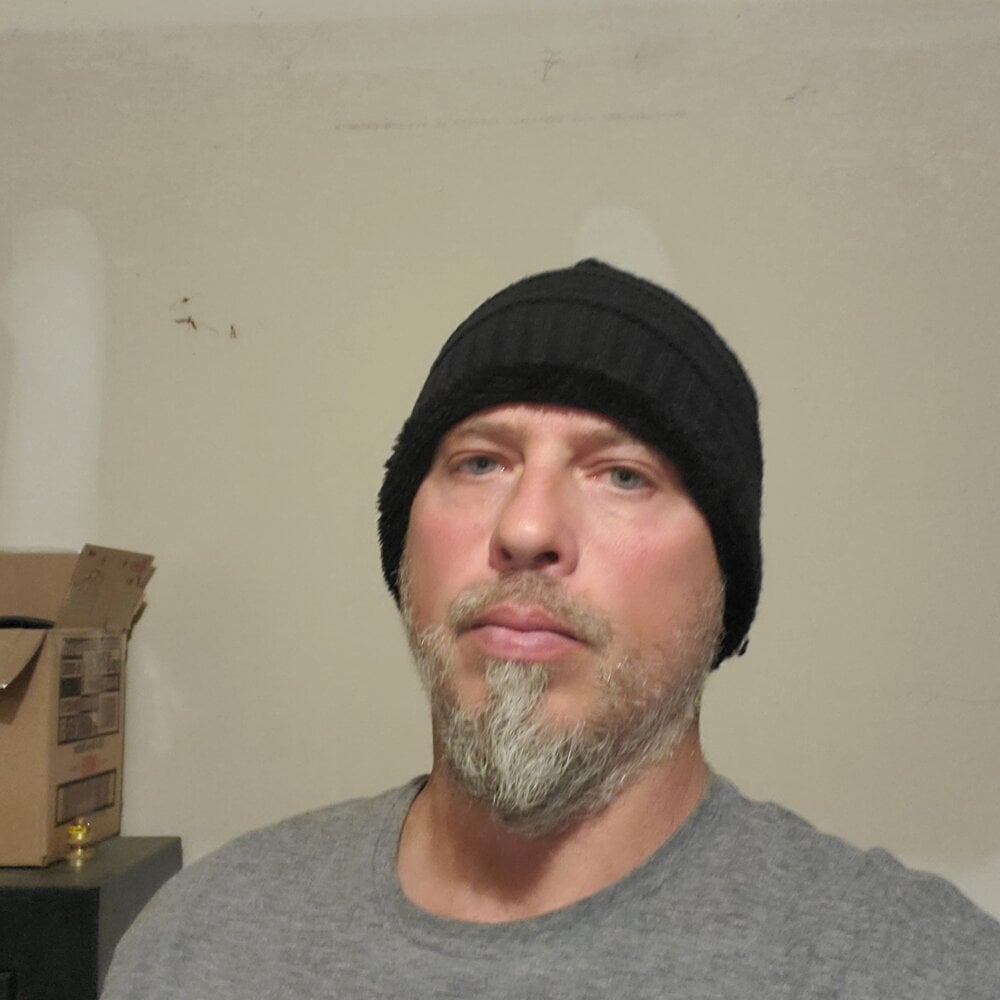 mike_honcho1975 Chatroom