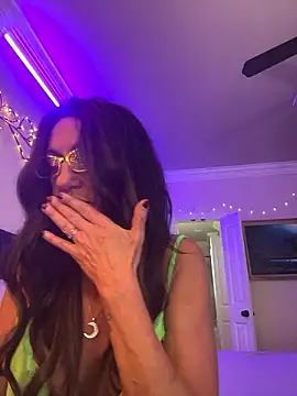 milfforyou696 Chatroom