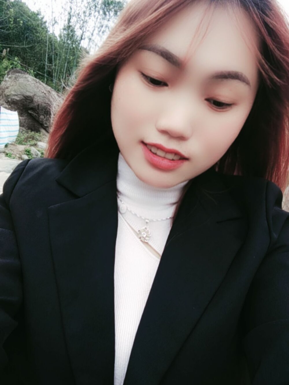 min-xinh Webcam Profile Picture min-xinh Chatroom