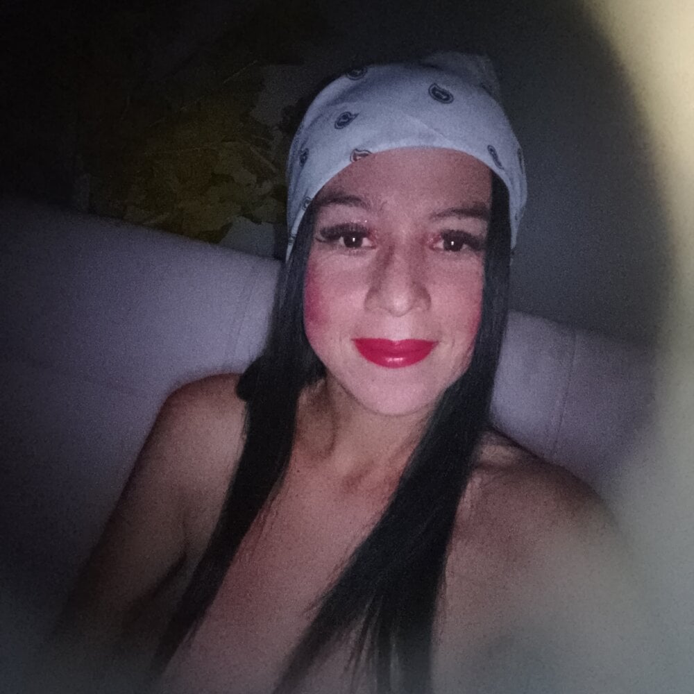 mirianny12 Chatroom