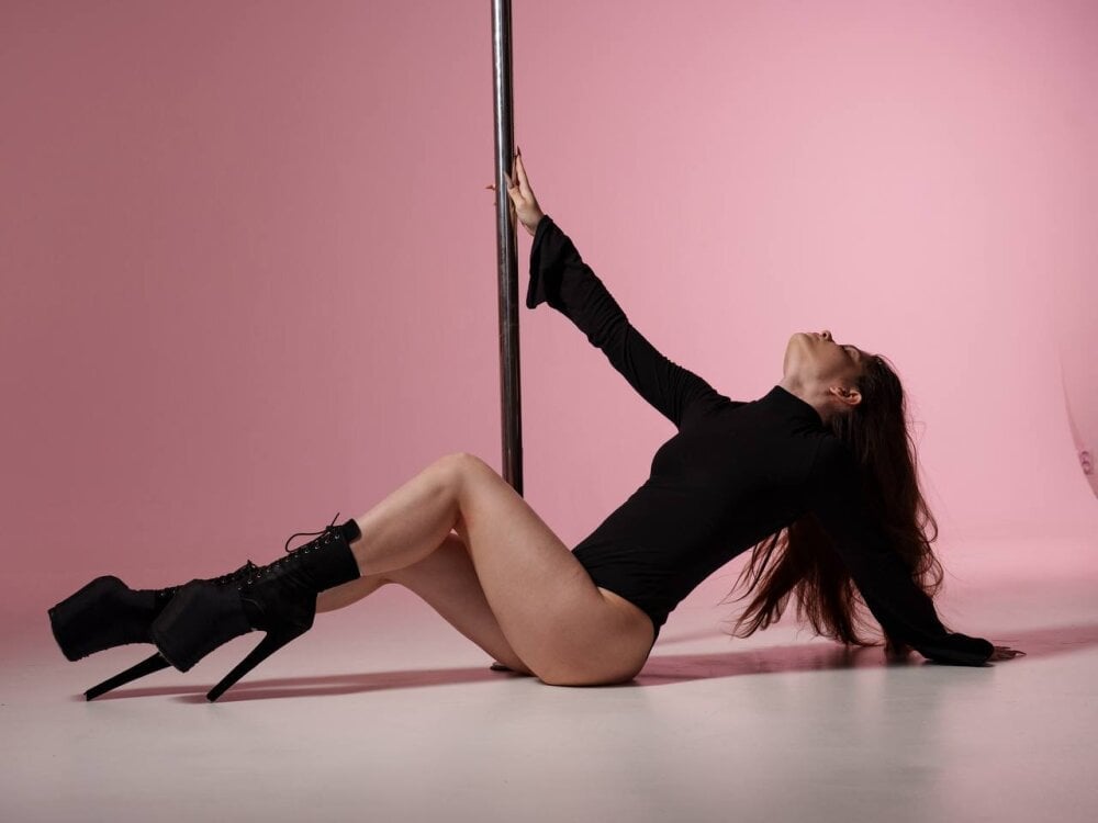 miss__evelyne Chatroom