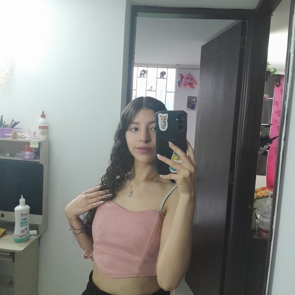 miss_nami_1 Chatroom