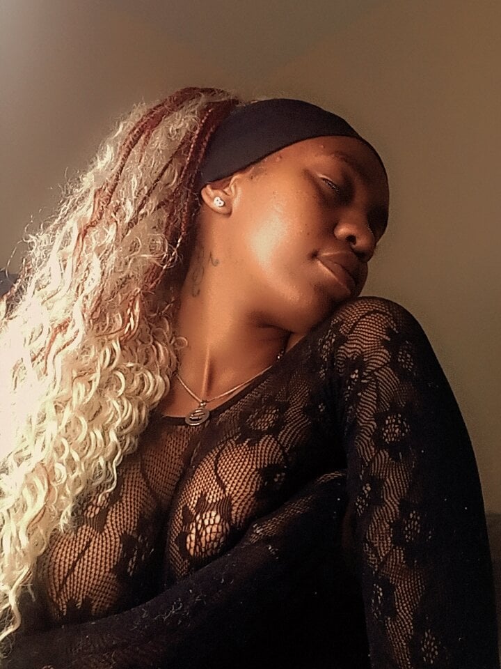 miss_naughty2 Chatroom