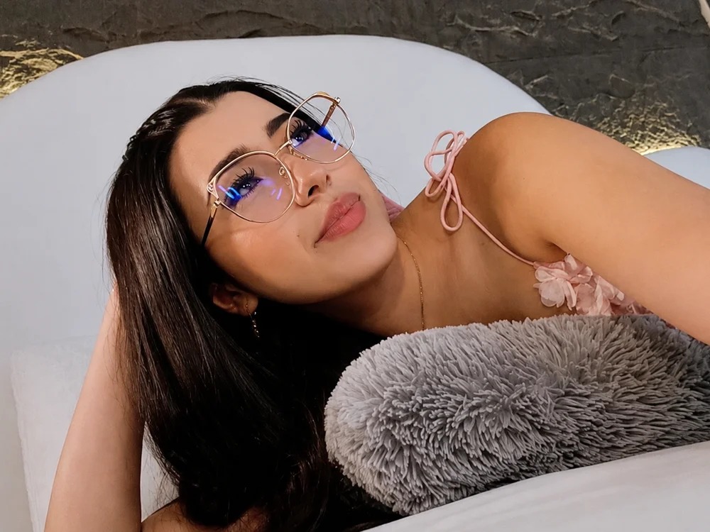 molly_cm Chatroom