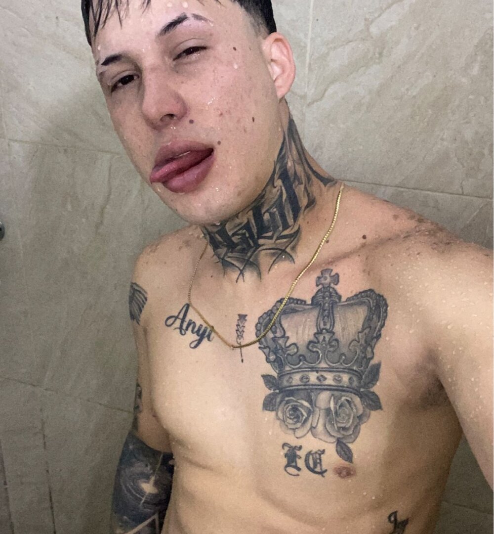 monster_Dickdr Webcam Profile Picture monster_Dickdr Chatroom