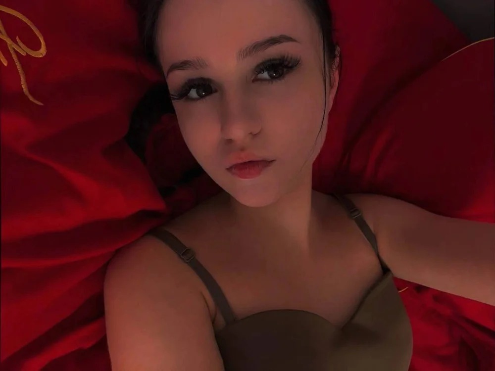 moonelise Chatroom