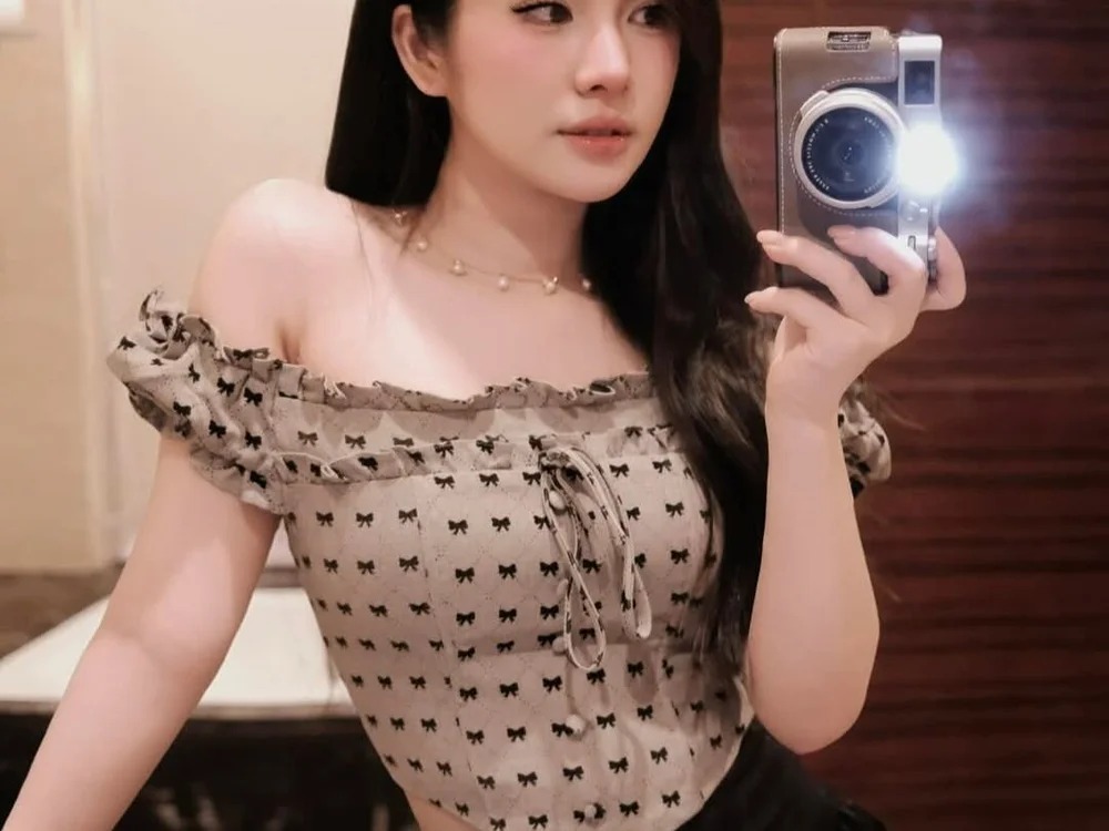 nalya1 Chatroom