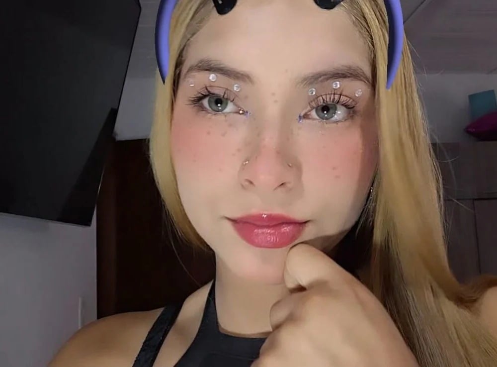 nancy_blonde Chatroom