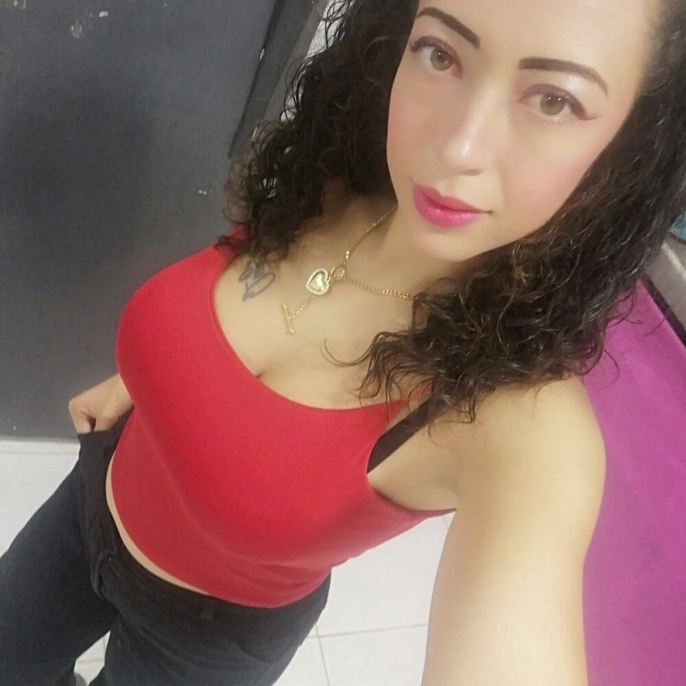 natasha_segura Chatroom