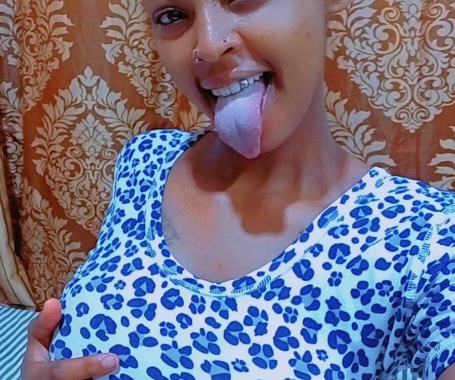 naughty_booby Chatroom