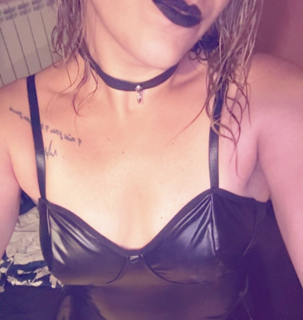 naughtygoth Chatroom