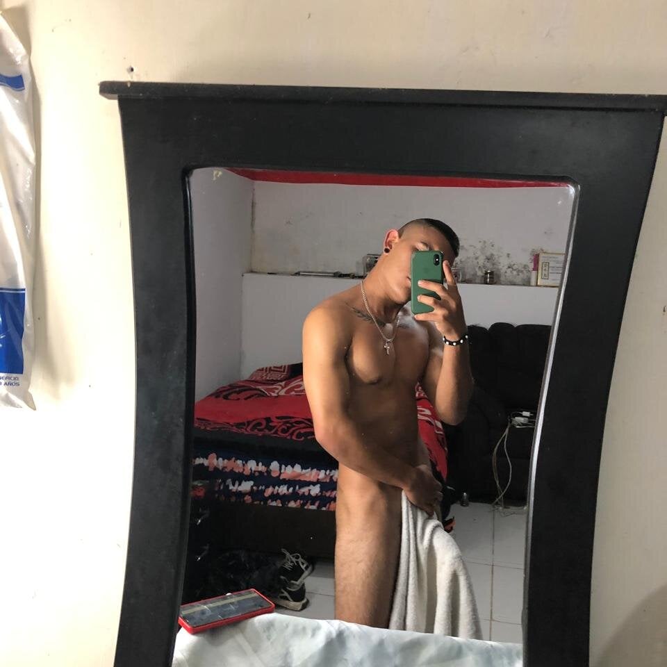 negro1114 Chatroom