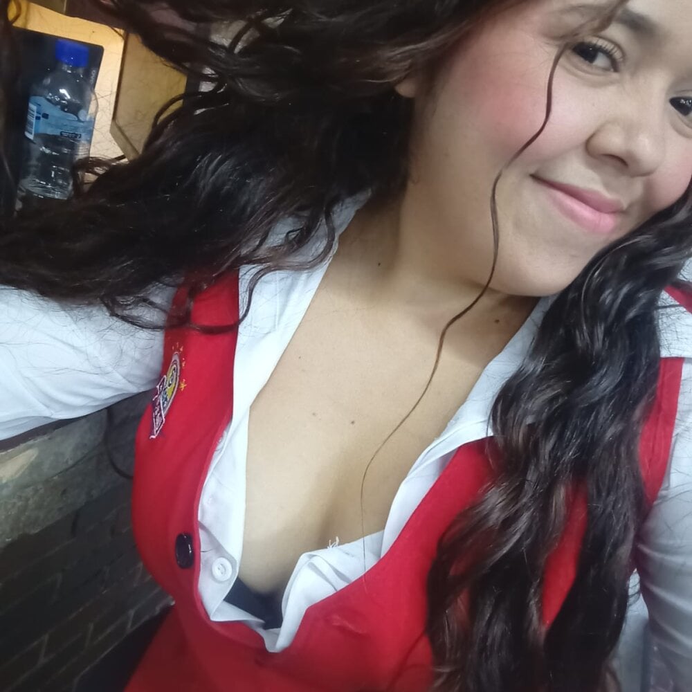 nenaisabella Chatroom