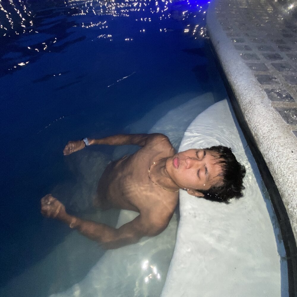 nickhotmoreno Chatroom