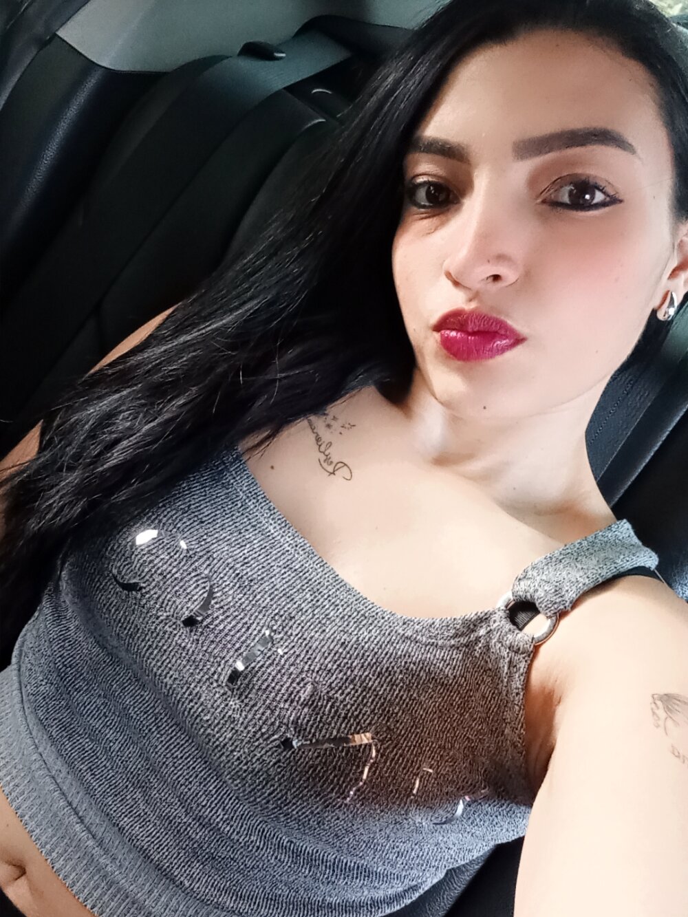 nicole-roman Chatroom