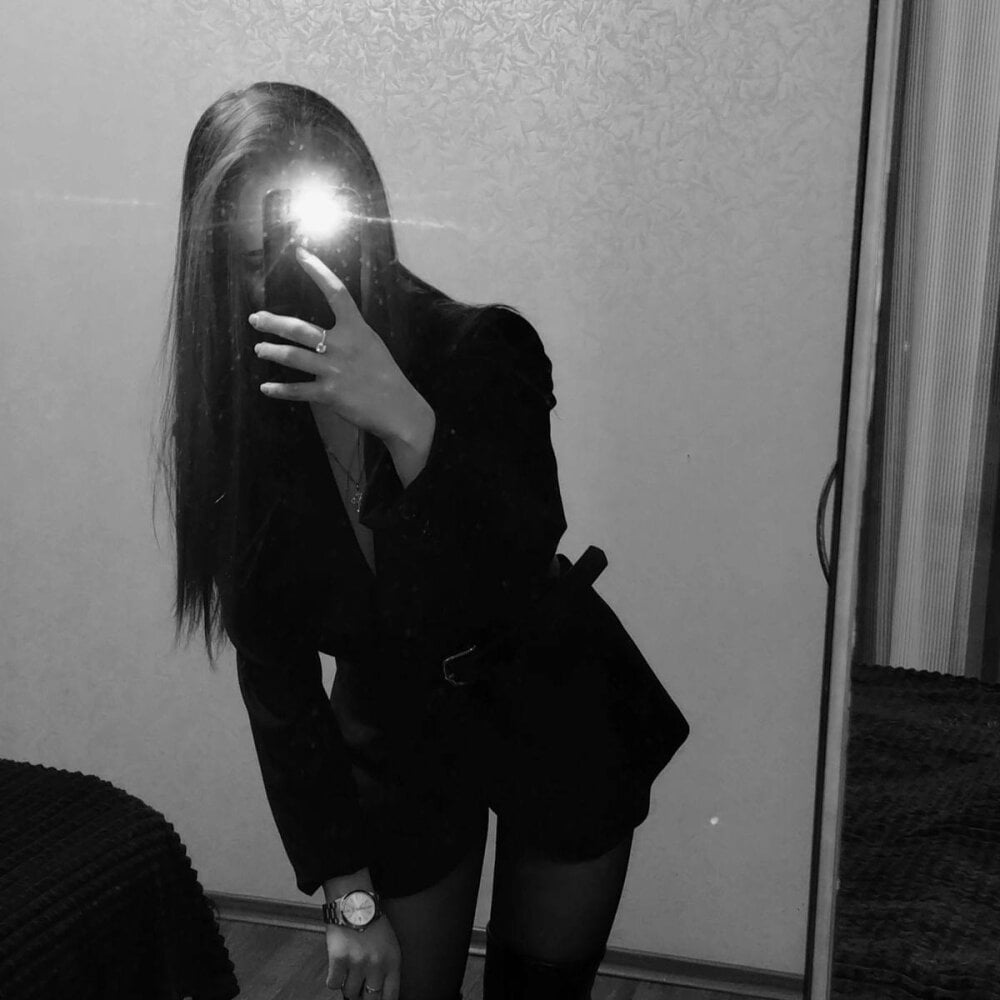 nicole_muah Chatroom