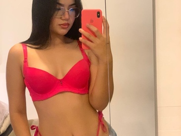 nicoleevega
