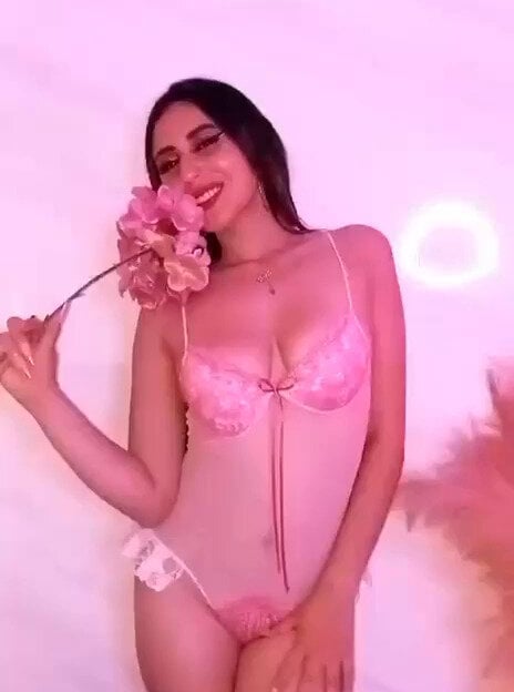 niky_love21 Chatroom