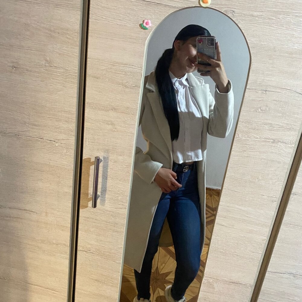 nina_wood11 Chatroom