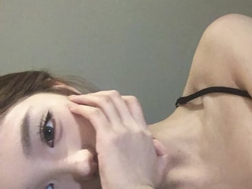 ninaya-x's Live Webcam ninaya-x