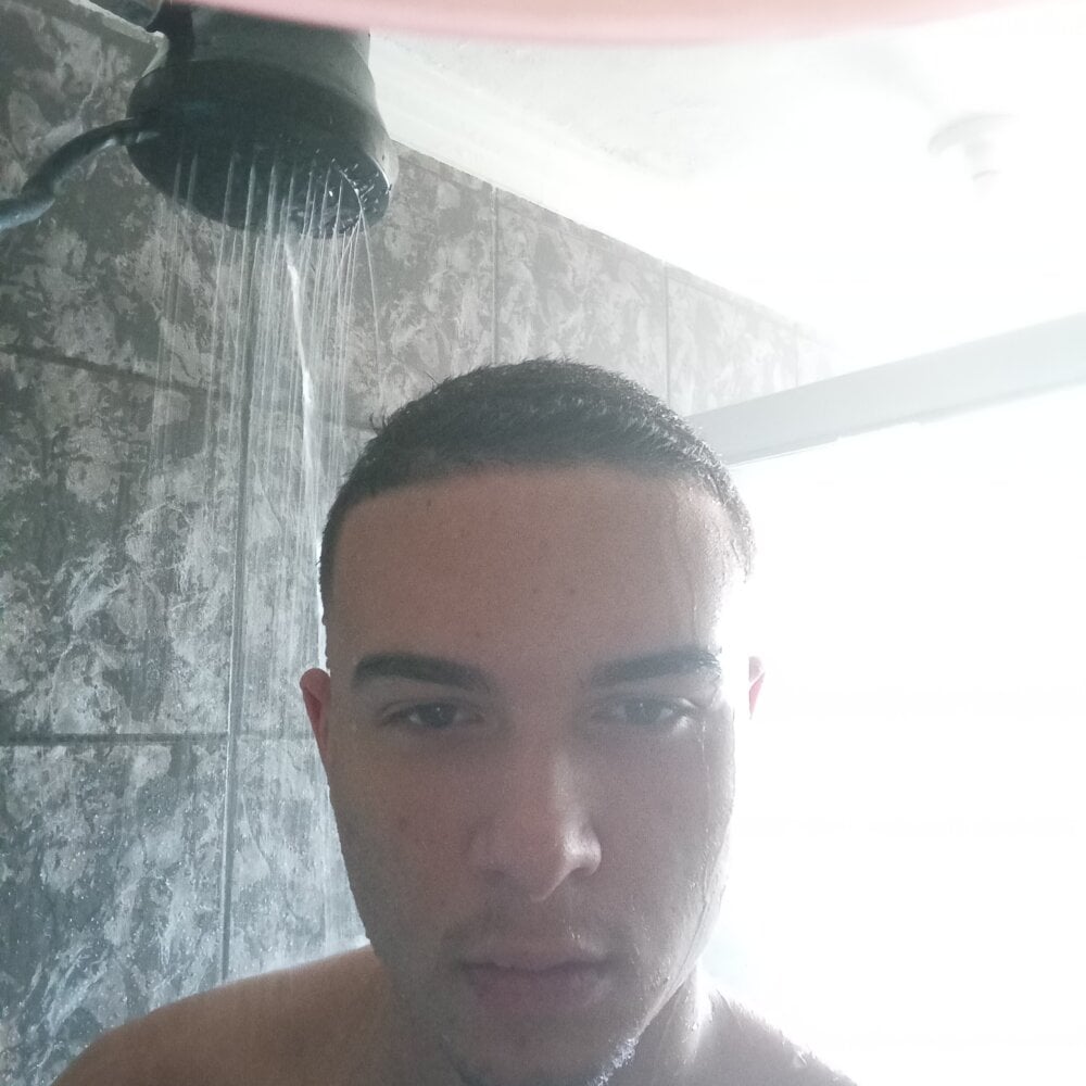 nnovinho2006 Chatroom