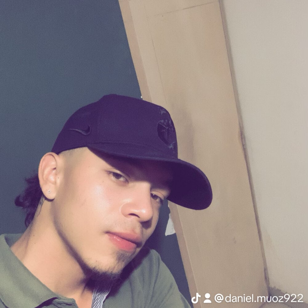 noah_smit_25 Chatroom