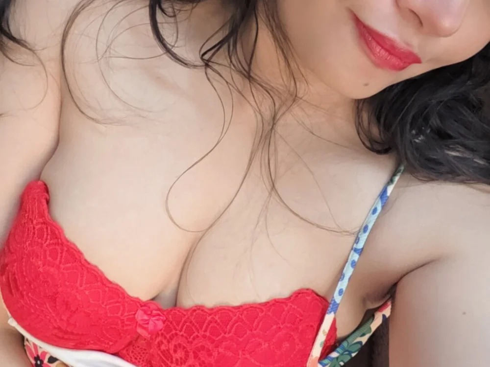 olivia_kaur Chatroom