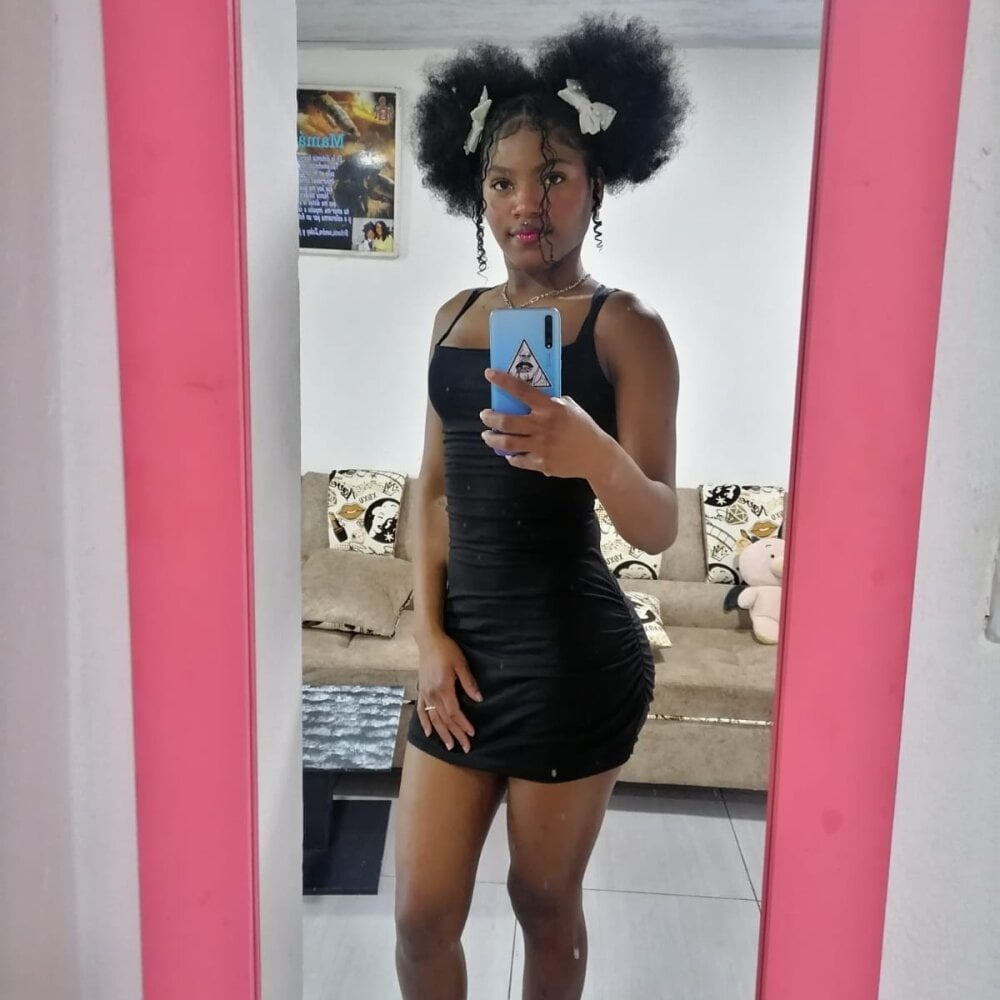 onyx_ebony Chatroom