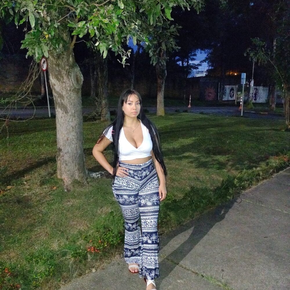 orihime_bunny Chatroom