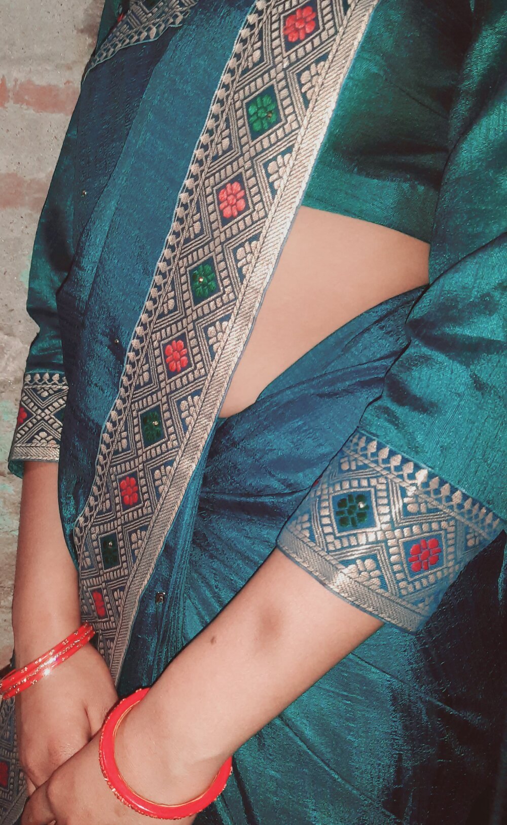 pariraj001 Chatroom