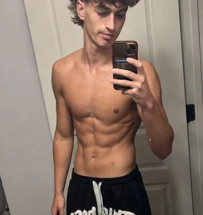 pdaddy071000 Chatroom