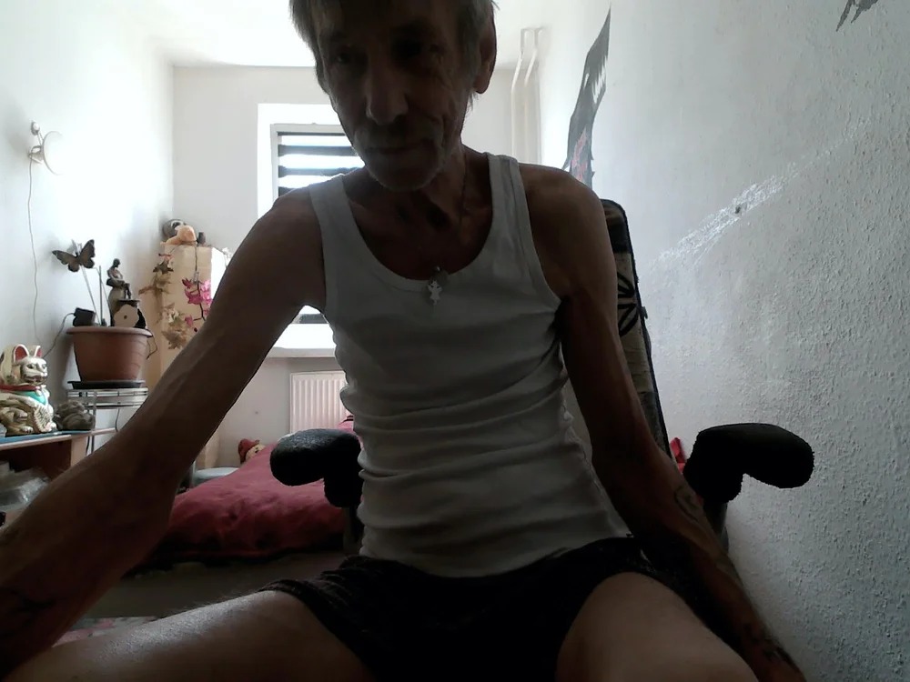 peter9744 Chatroom