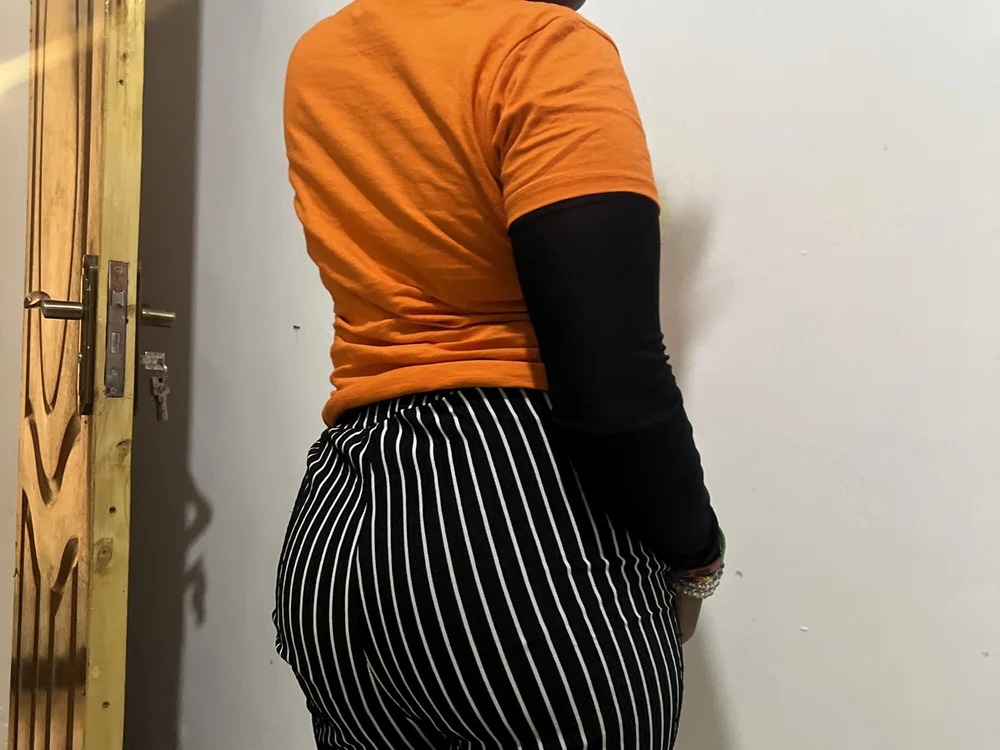 petite_shakes Chatroom
