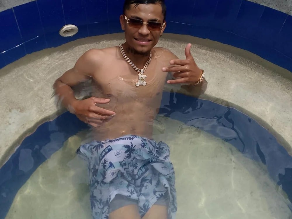 playboy_samu Chatroom
