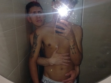 playful-boys19's Live Webcam playful-boys19