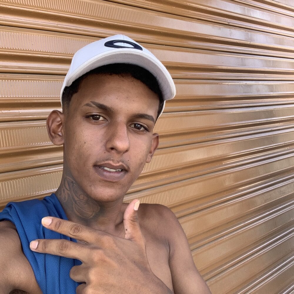 pretonovinho57 Webcam Profile Picture pretonovinho57 Chatroom