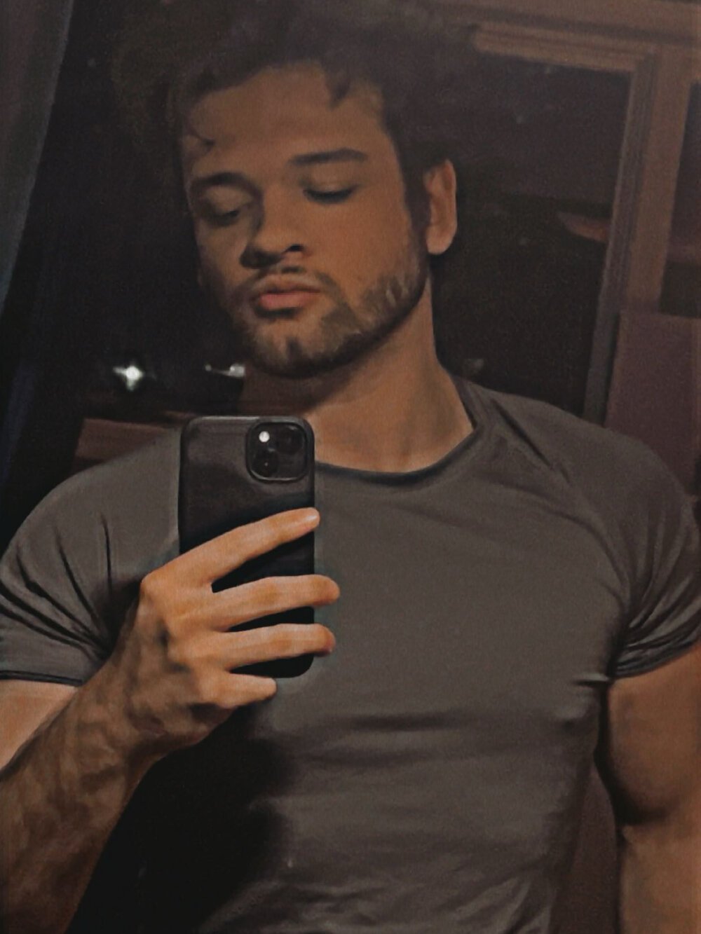 pretty_boytoy Chatroom